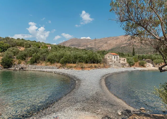 Peaceful Refuge In Mani 2 Appartement *