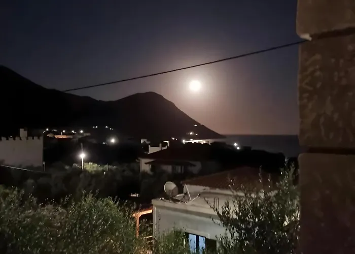 Peaceful Refuge In Mani 2 *